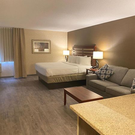 Hotel Wyndham Garden Grand Rapids Airport Zewnętrze zdjęcie