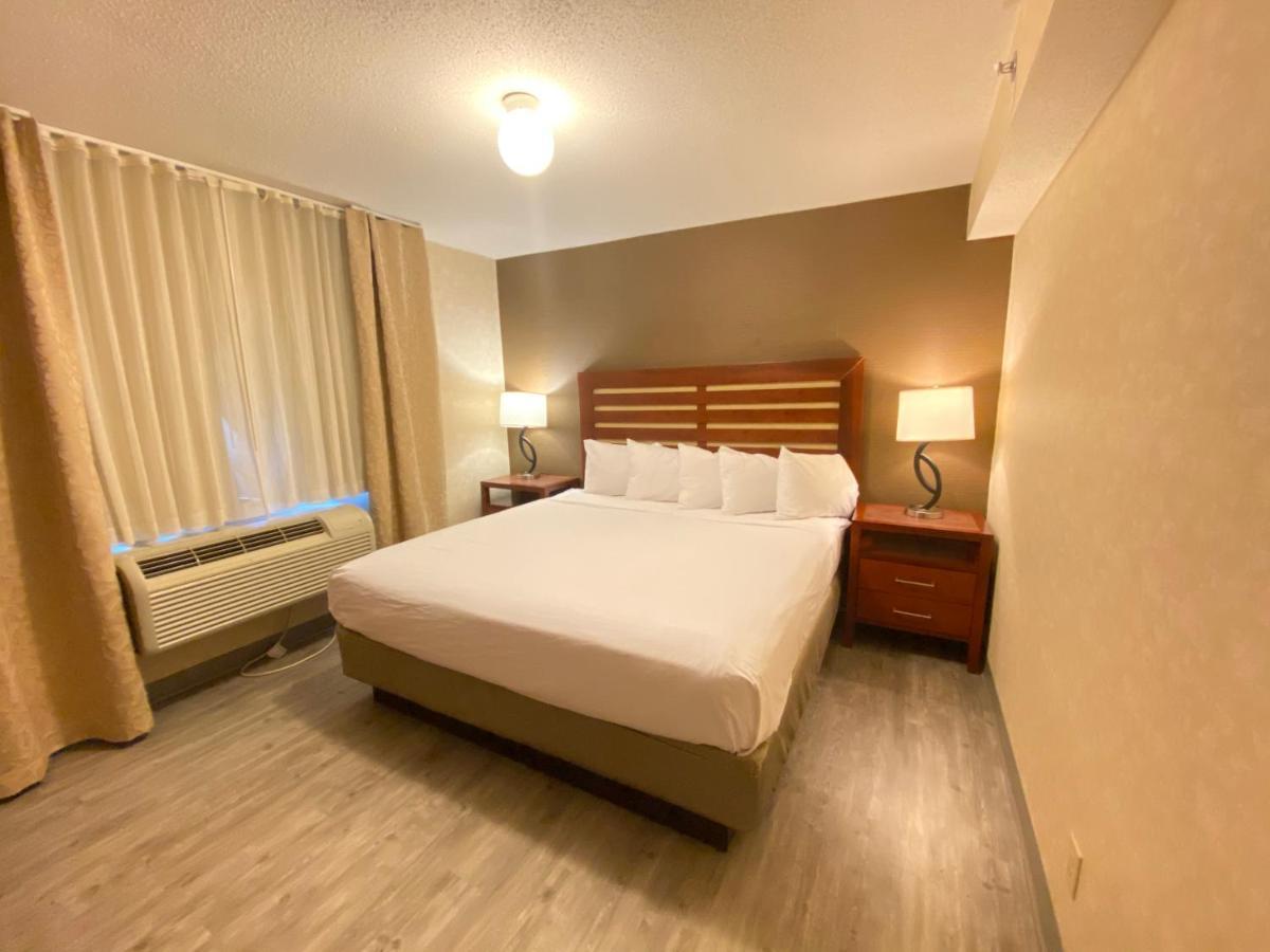Hotel Wyndham Garden Grand Rapids Airport Zewnętrze zdjęcie