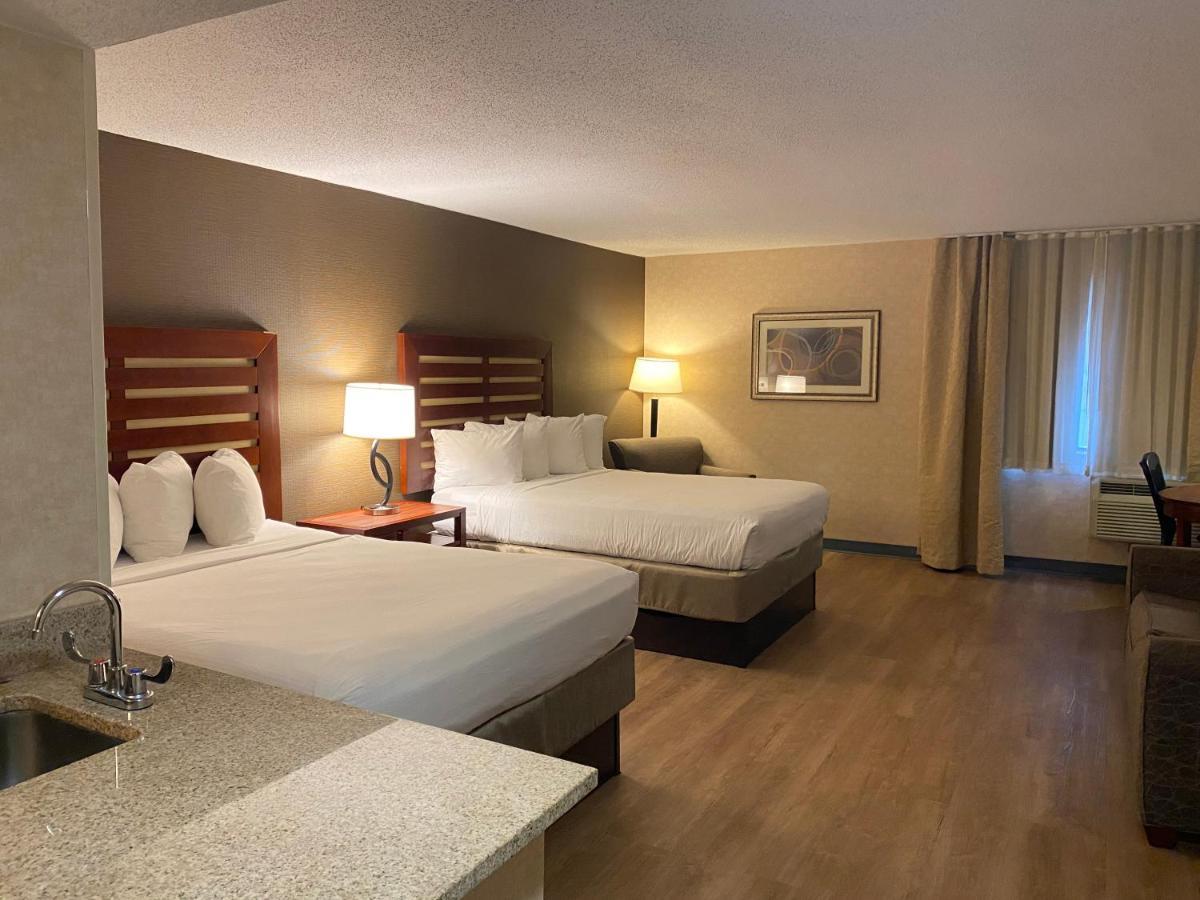 Hotel Wyndham Garden Grand Rapids Airport Zewnętrze zdjęcie