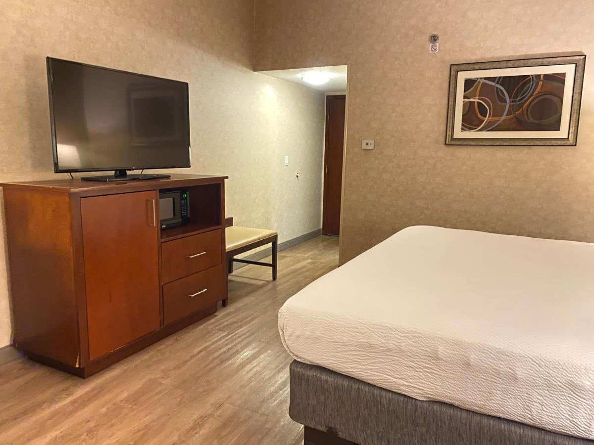 Hotel Wyndham Garden Grand Rapids Airport Zewnętrze zdjęcie