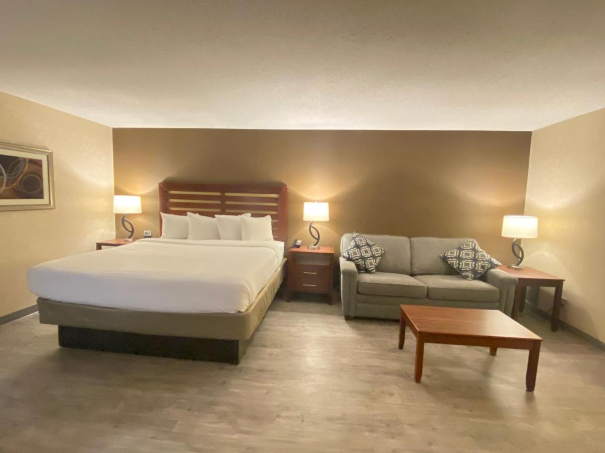 Hotel Wyndham Garden Grand Rapids Airport Zewnętrze zdjęcie