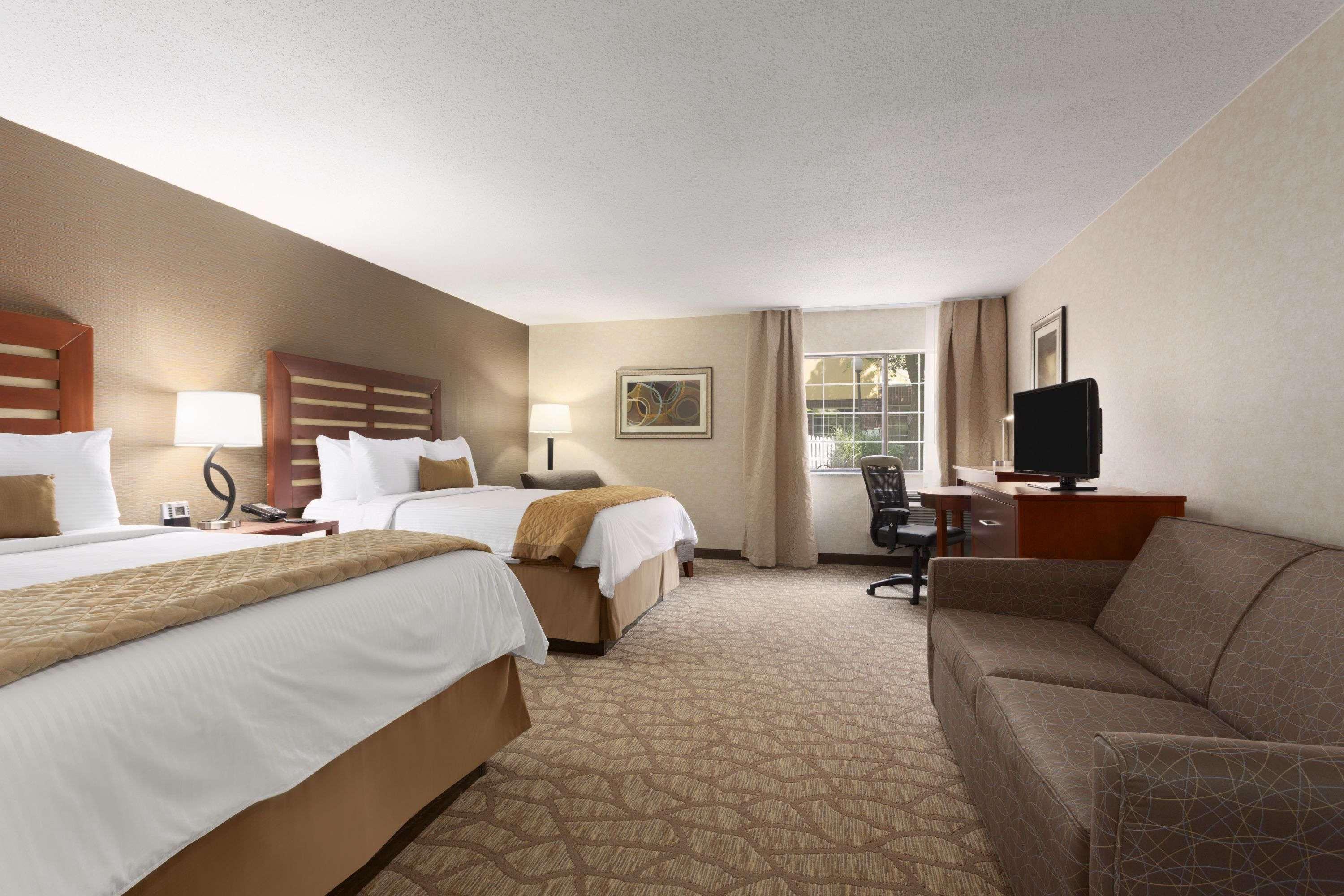 Hotel Wyndham Garden Grand Rapids Airport Zewnętrze zdjęcie