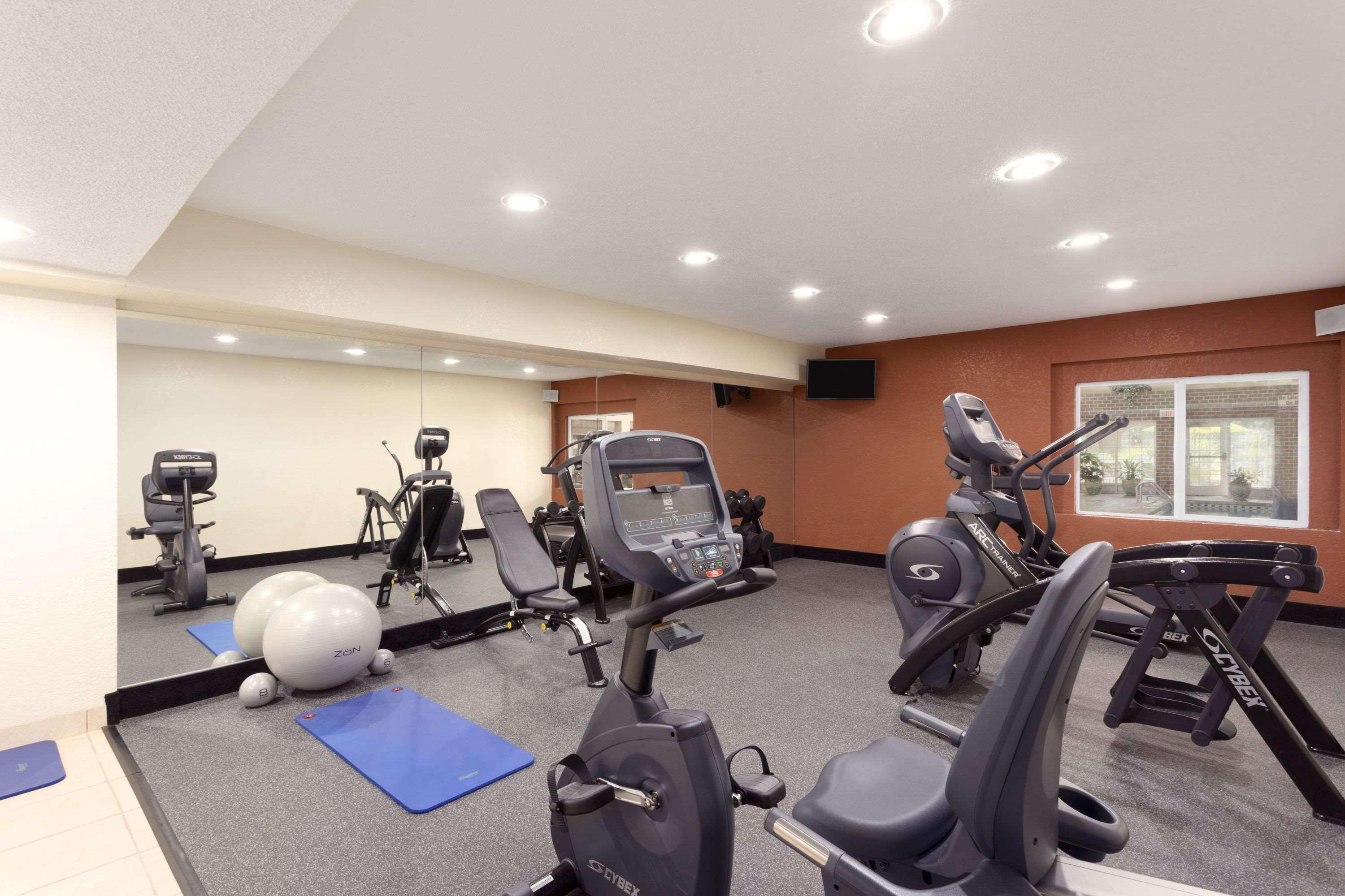 Hotel Wyndham Garden Grand Rapids Airport Zewnętrze zdjęcie
