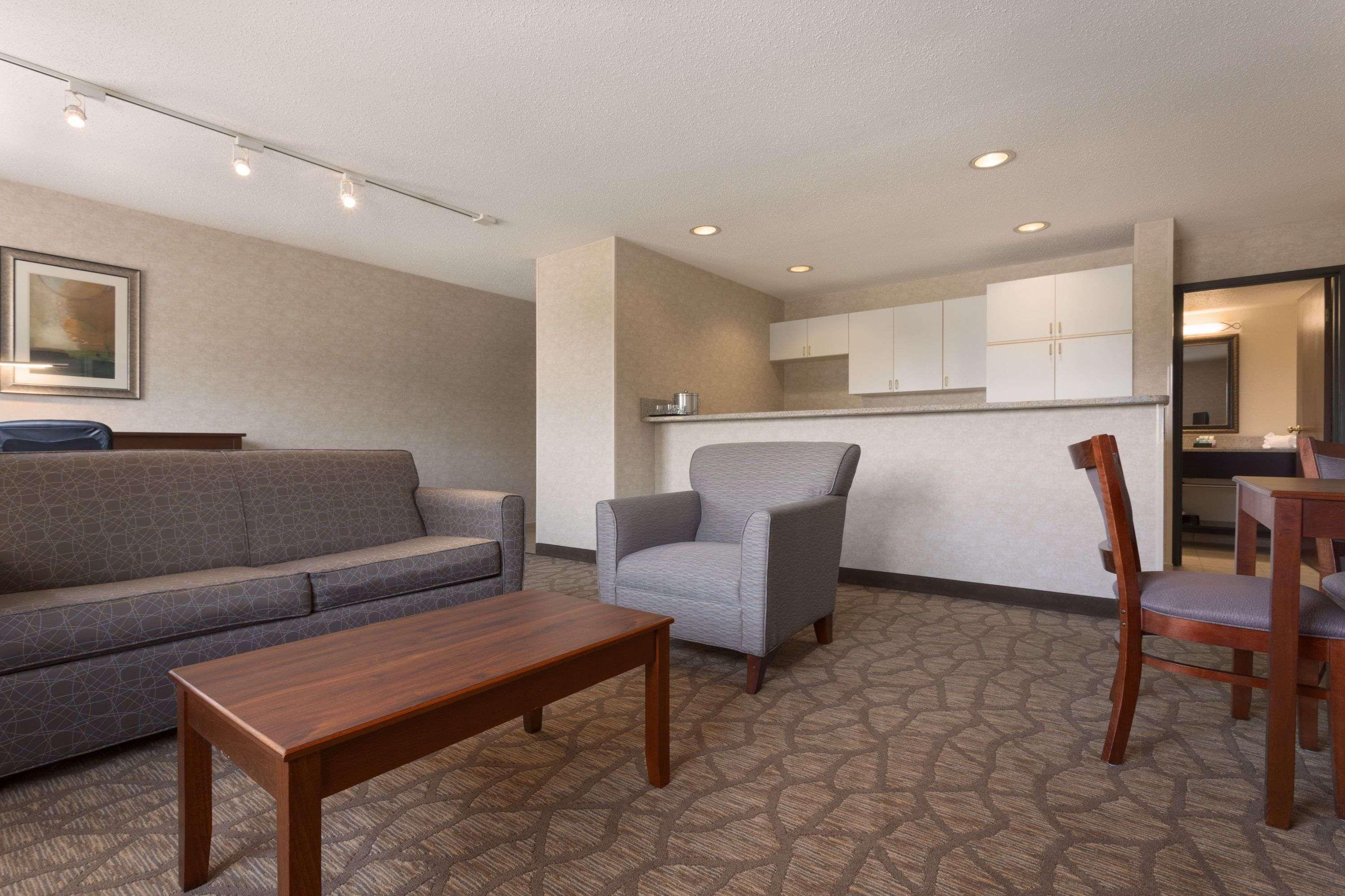 Hotel Wyndham Garden Grand Rapids Airport Zewnętrze zdjęcie