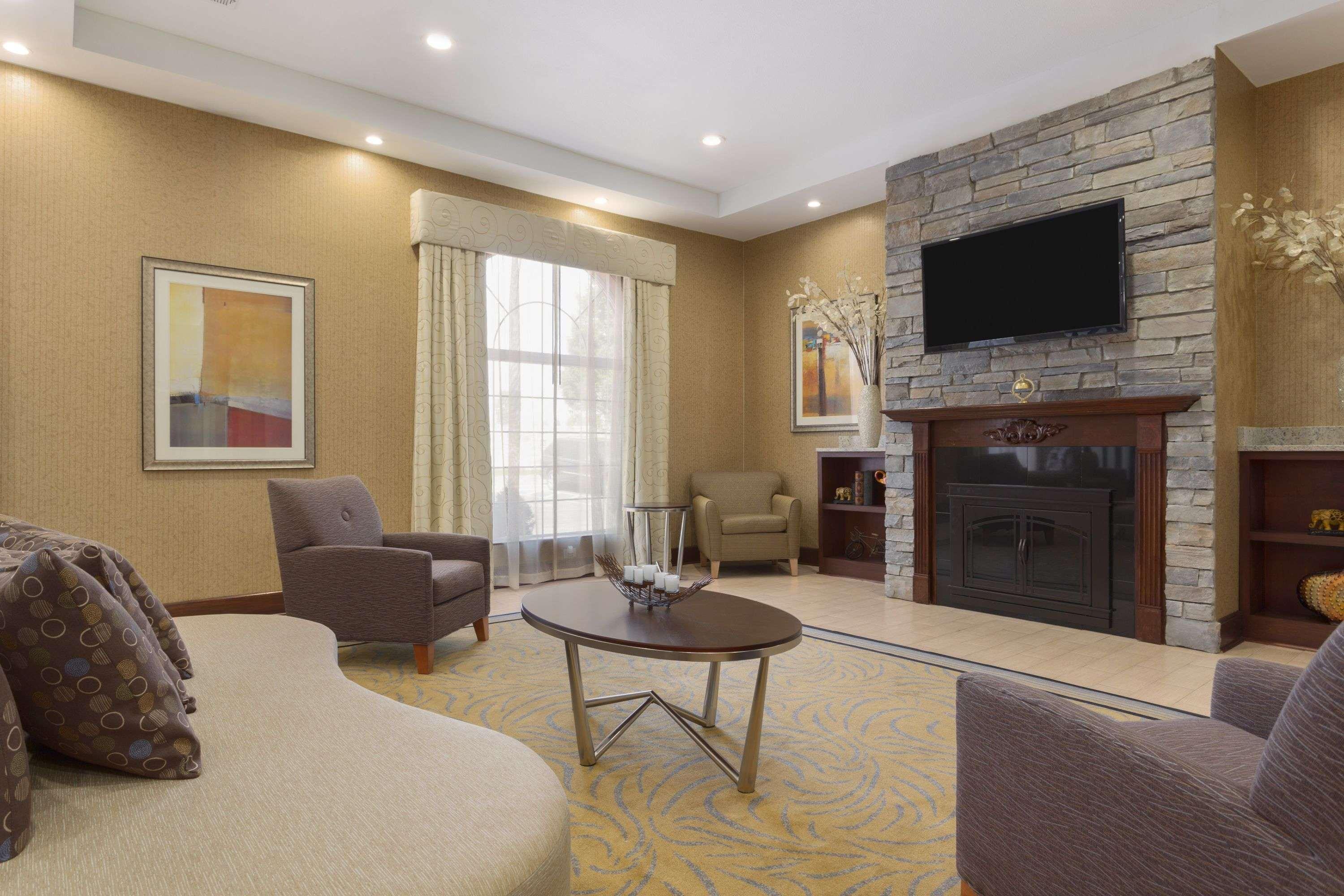 Hotel Wyndham Garden Grand Rapids Airport Zewnętrze zdjęcie